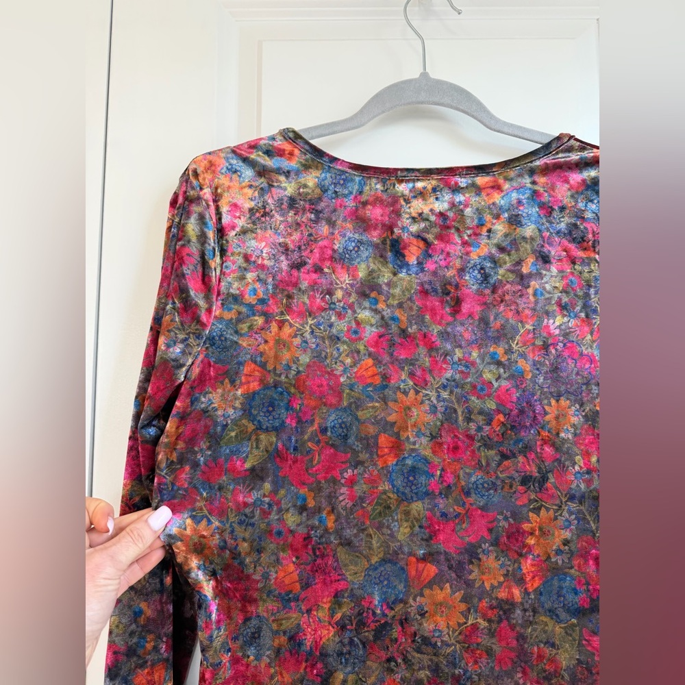 Natural Life Danielle Square Neck Velvet Top Dark Floral Garden Size Large - Picture 6 of 11